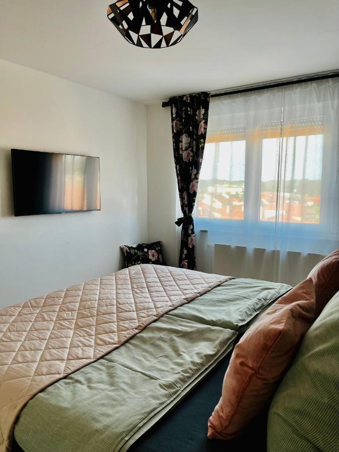 Apartman Ana ดารูวาร์ ภายนอก รูปภาพ