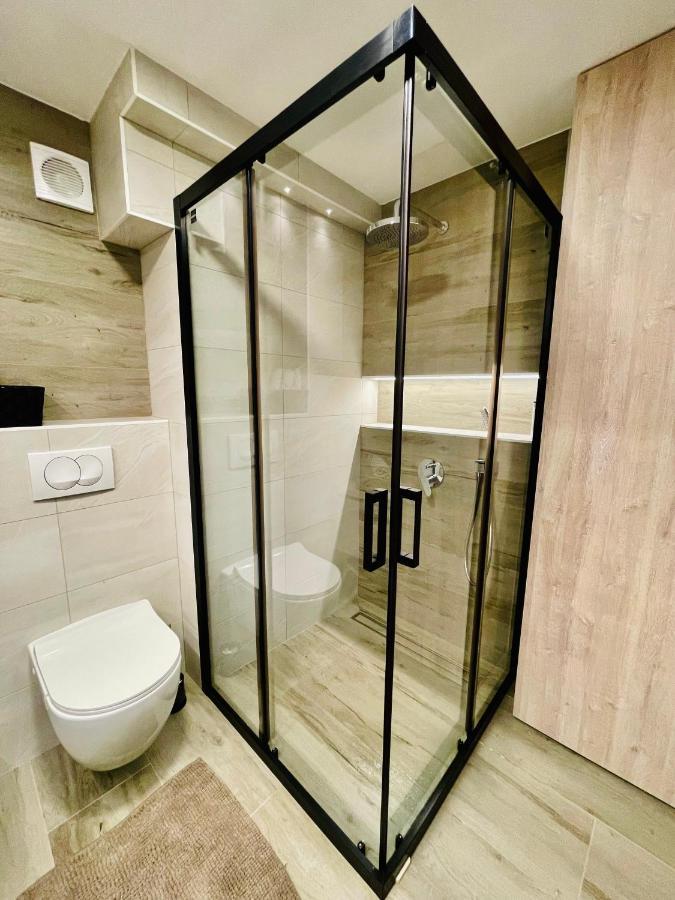 Apartman Ana ดารูวาร์ ภายนอก รูปภาพ