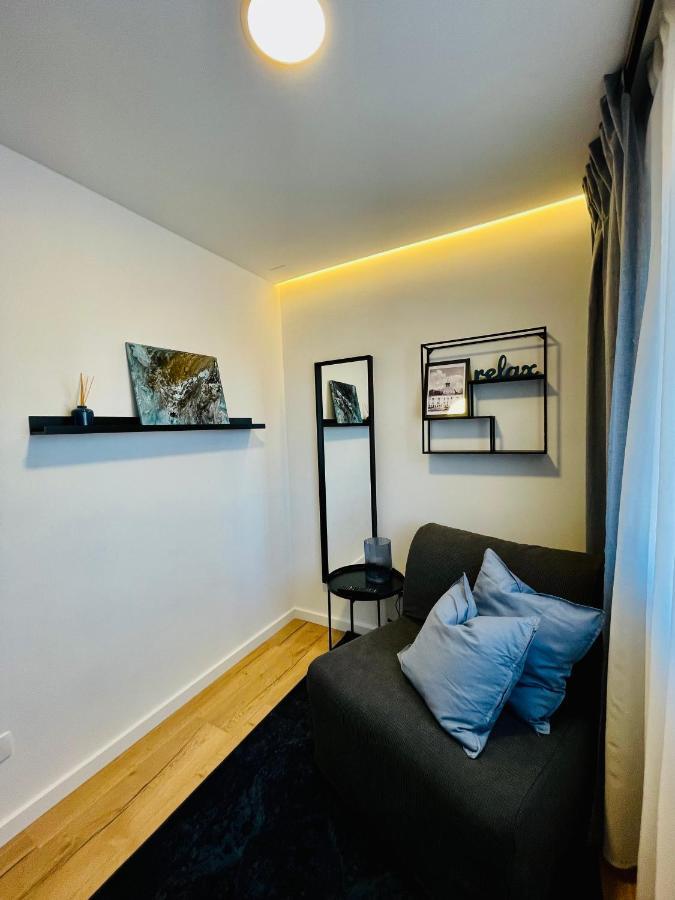 Apartman Ana ดารูวาร์ ภายนอก รูปภาพ
